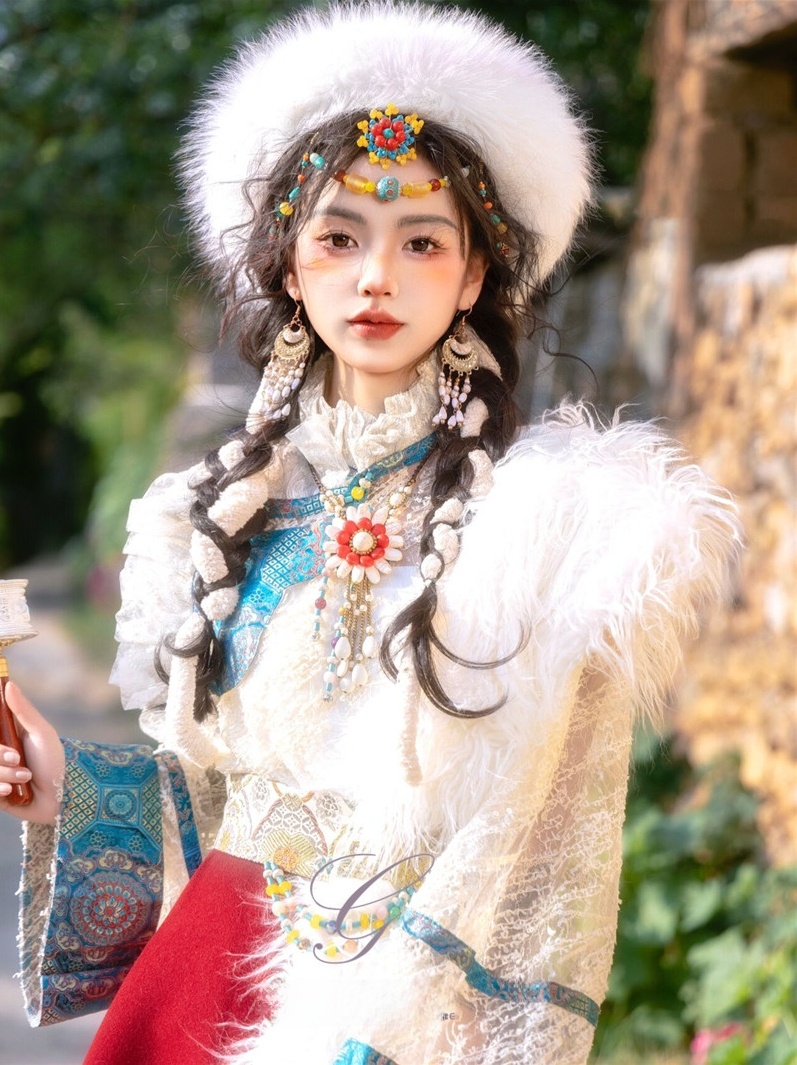 Tibetan Ethnic Women's New Sty - đánh giá và giá Ethnic Fashion Photography