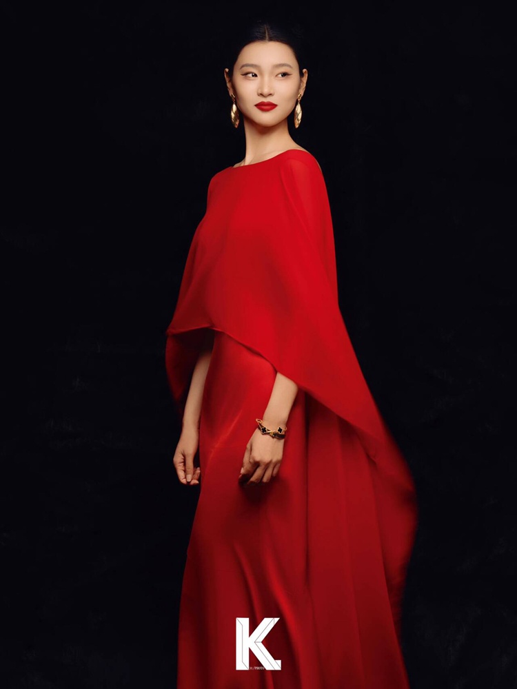 2026 New Fashion High-End Red  - đánh giá và giá Ethnic Fashion Photography