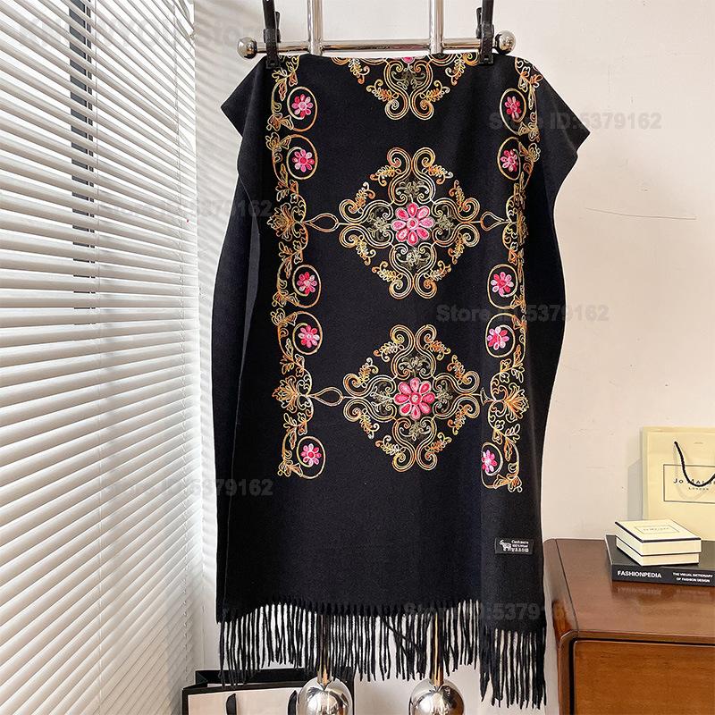 Women Vintage Ethnic Embroider - đánh giá và giá Go Ethnic Fashion